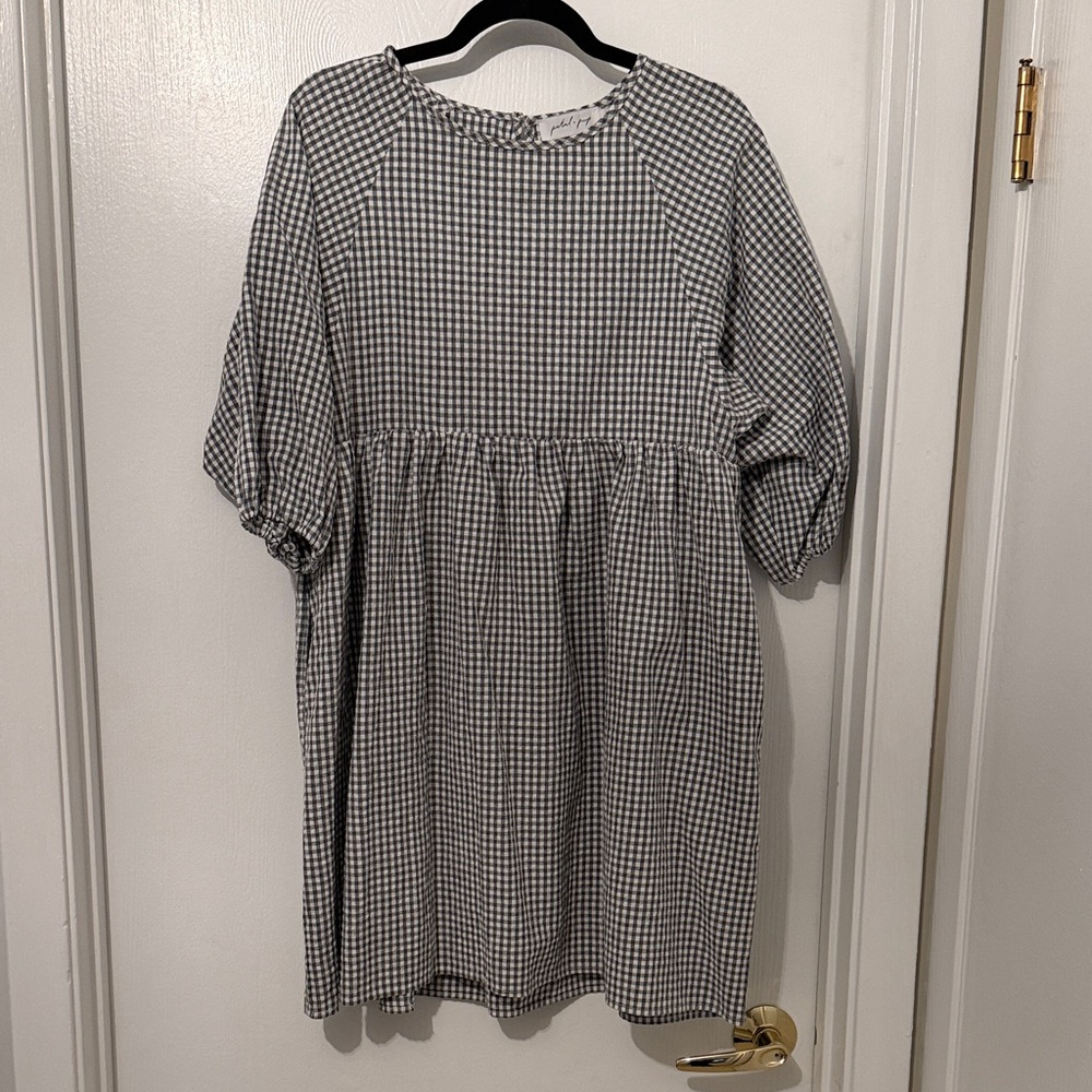 Petal & Pup Black and White Gingham Puff-Sleeve Dress